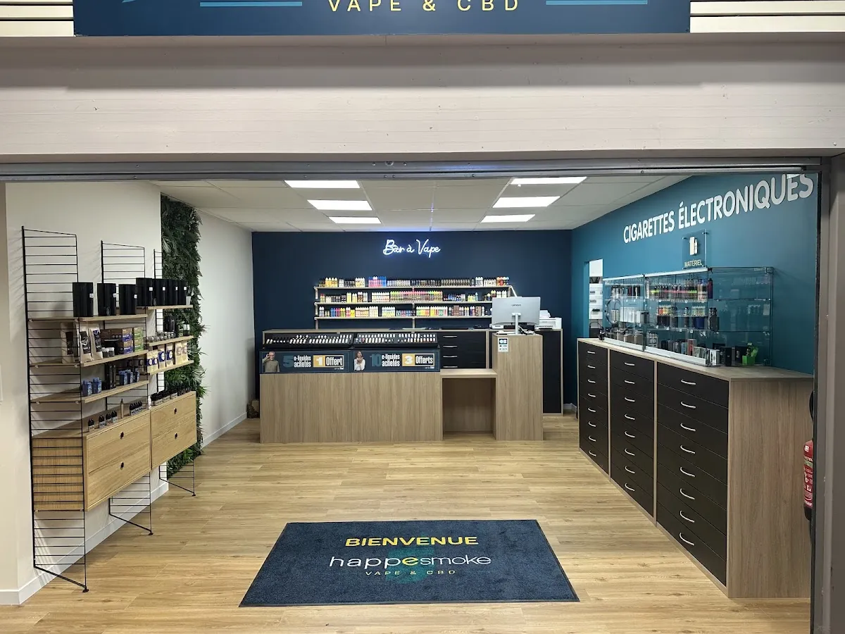 Vitrine du magasin HappeSmoke Mallemort